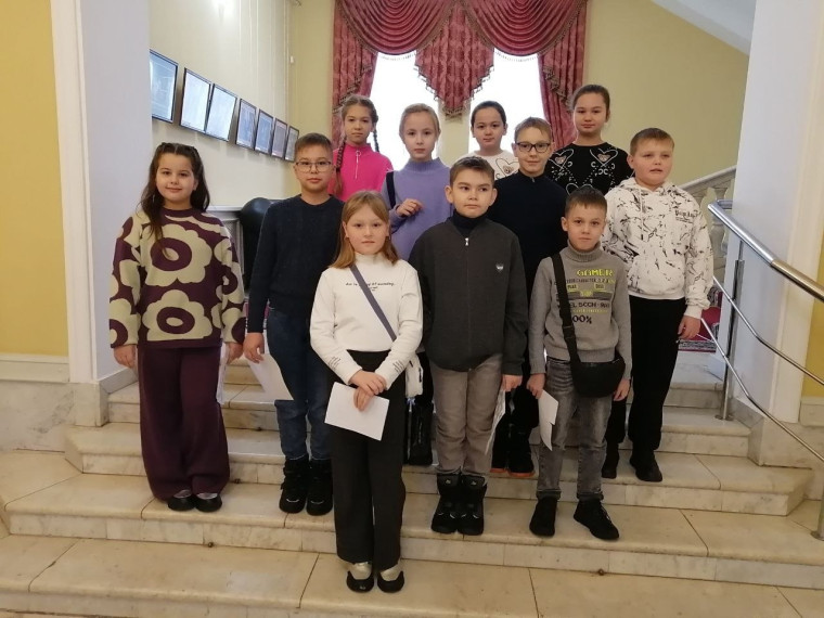 Просмотр спектакля «Про кота и про любовь»..